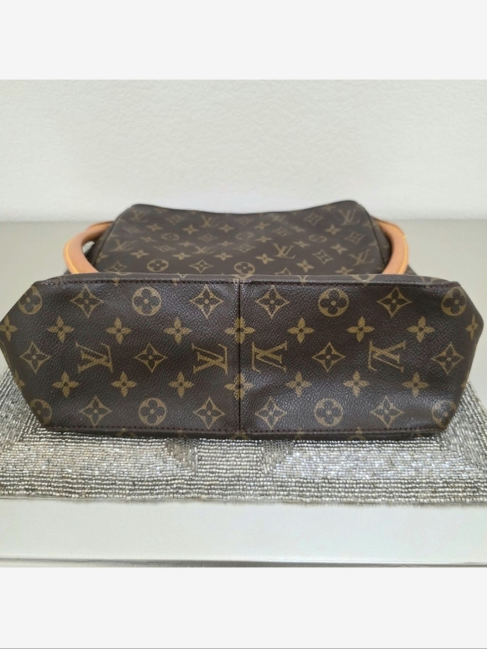 Louis Vuitton Brown Tan Monogram Canvas Looping Shoulder Bag - Picture 15 of 15
